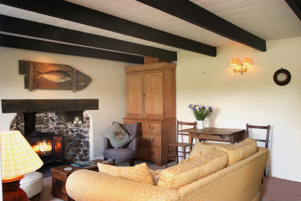 Waterside Holiday Cottages Truro Exterior foto