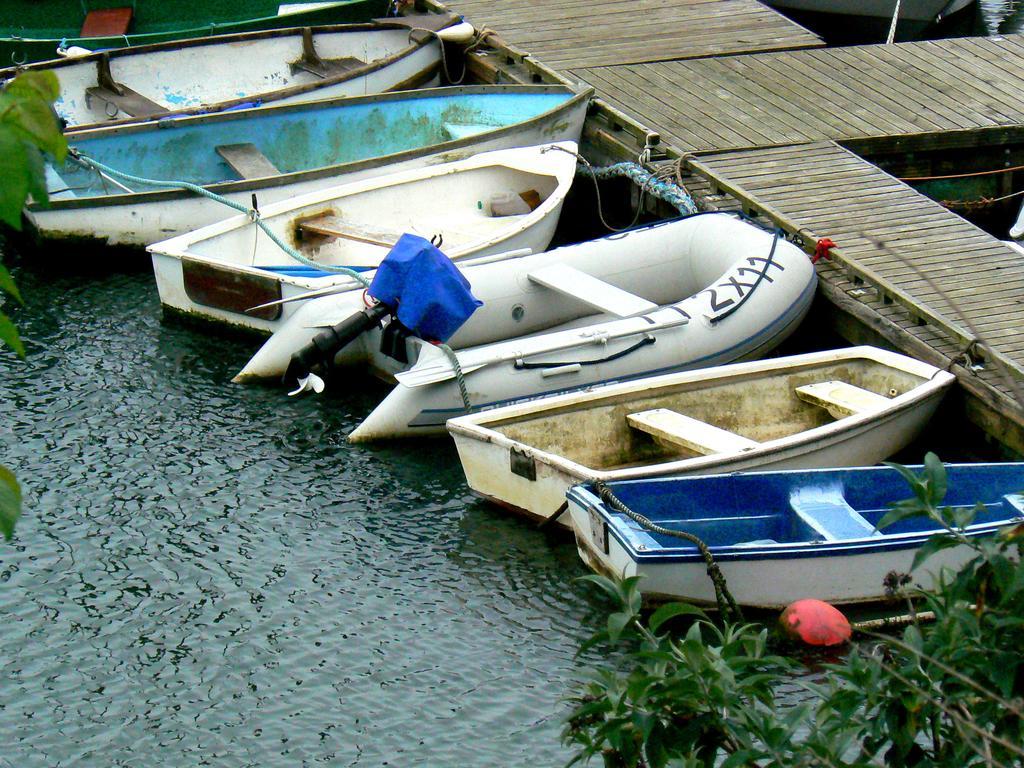 Waterside Holiday Cottages Truro Exterior foto
