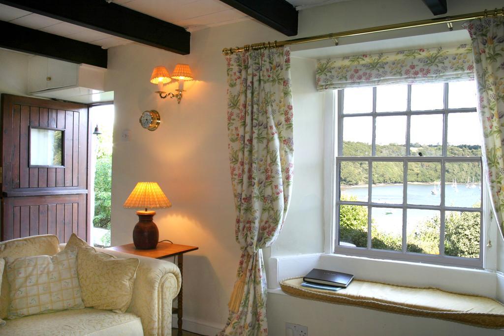 Waterside Holiday Cottages Truro Exterior foto